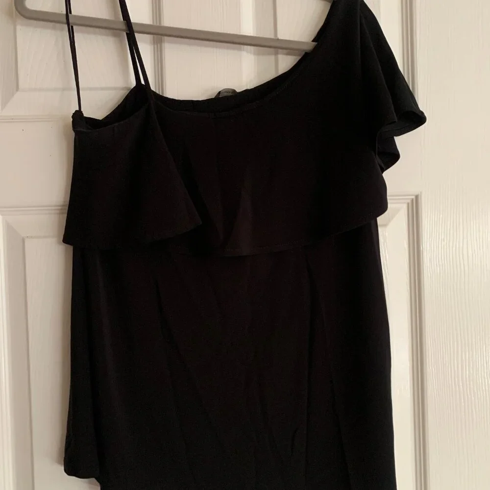 One-shoulder Ruffled Blouse - Picture 2 of 4
